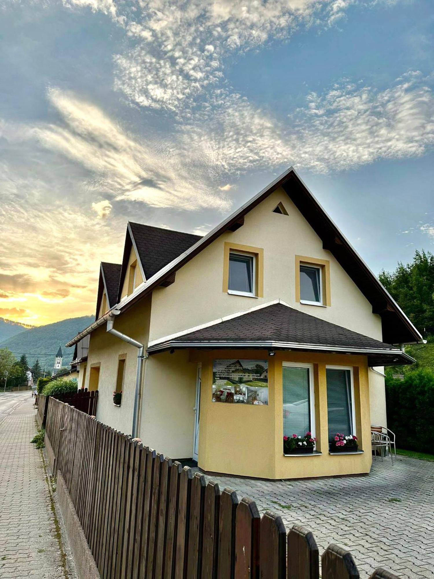 Chalupa Synka Terchova Exterior photo